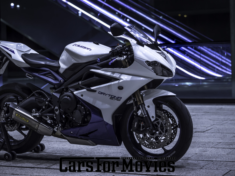 CarsForMovies | Triumph Daytona 675 2014 England Weiß Blau Zwei- und Dreirad Motorrad DE - Berlin 7929 